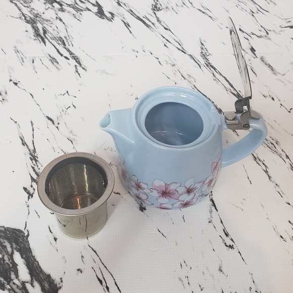 Tea Pot - Picture 2 of 3